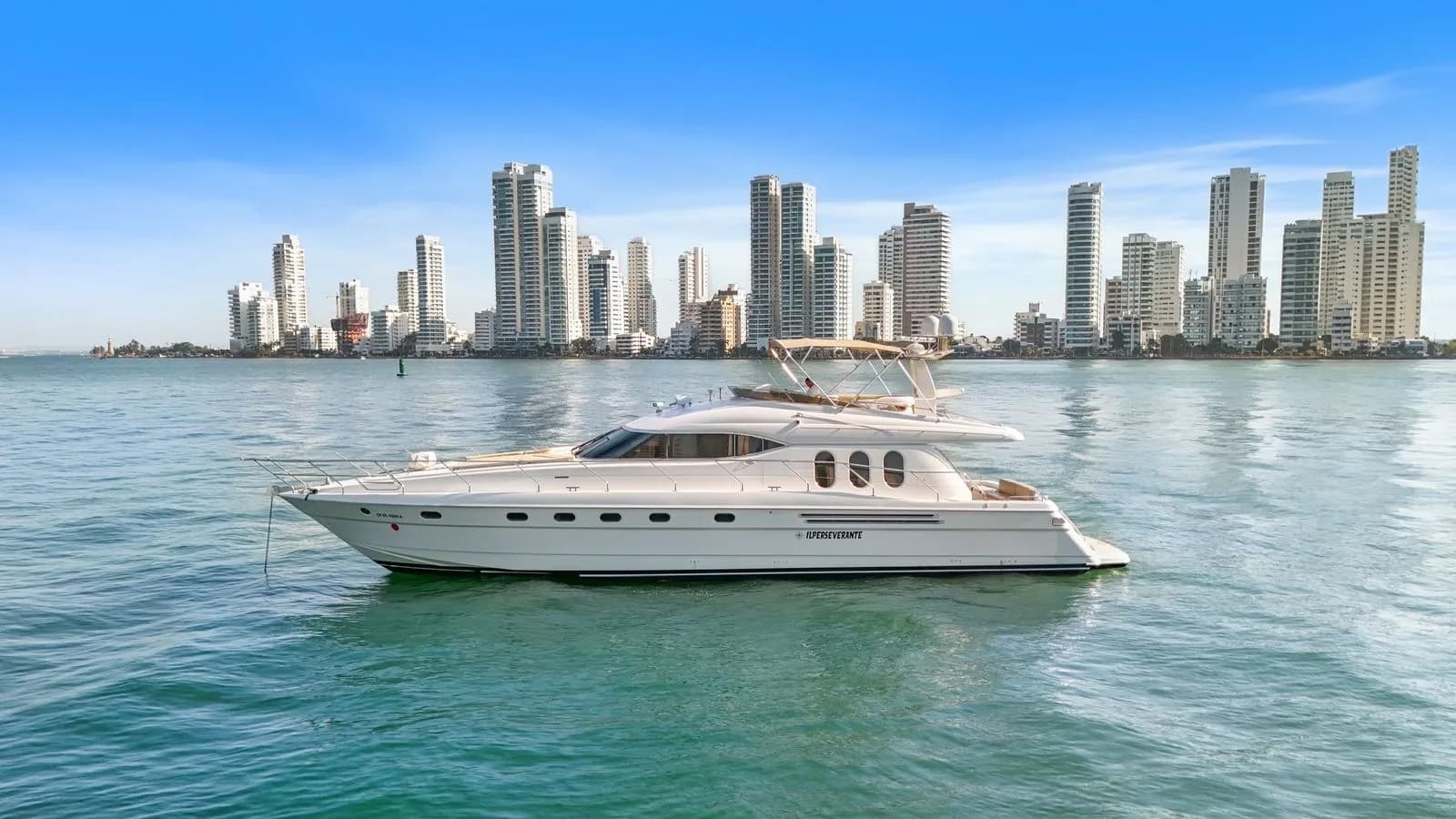 Yate 70ft de gran formato para eventos en Cartagena